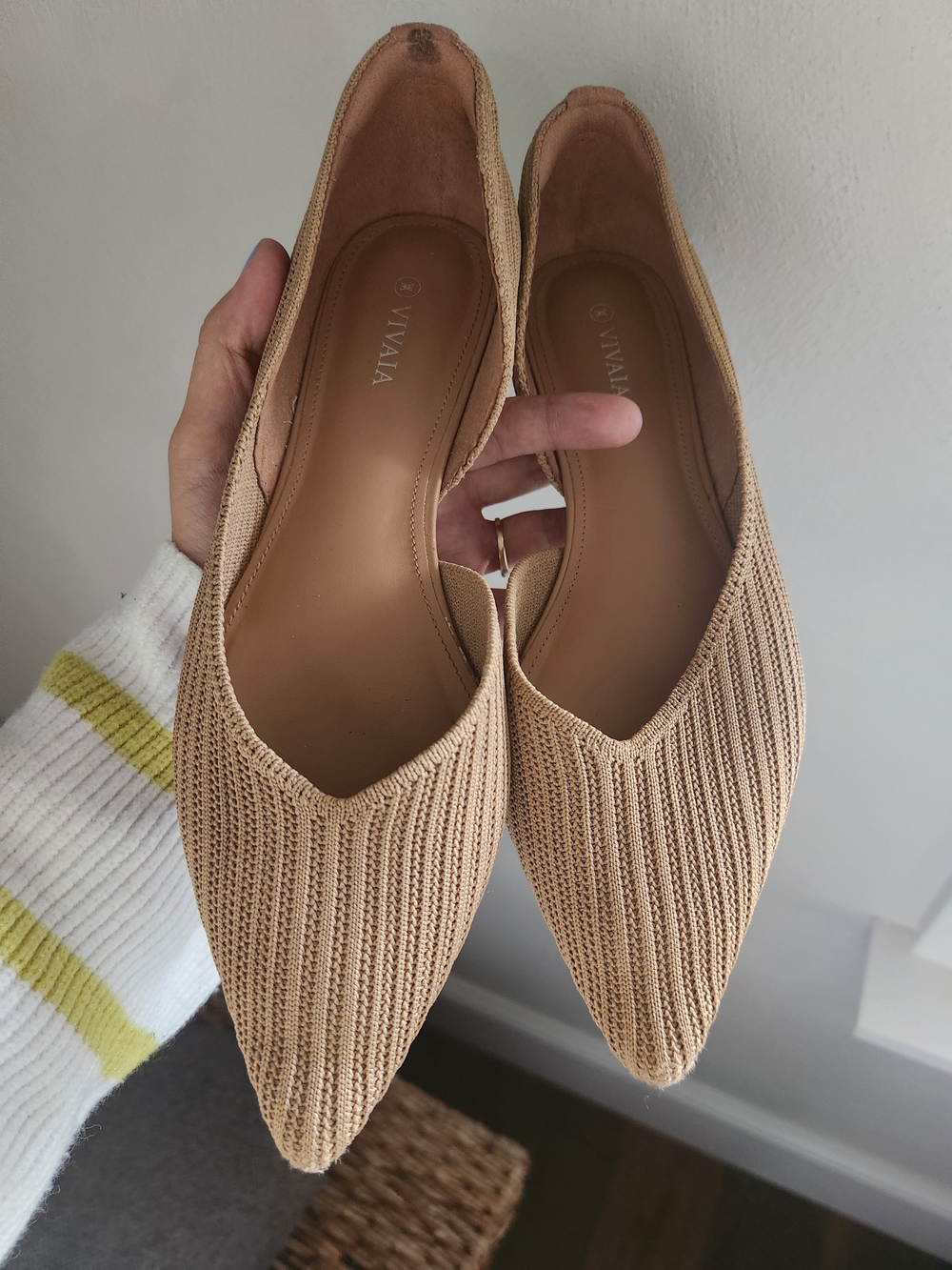 Women's Pointed Knit Flats - Beige